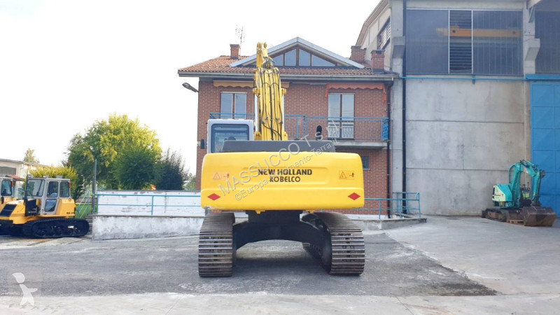 جرافة New Holland