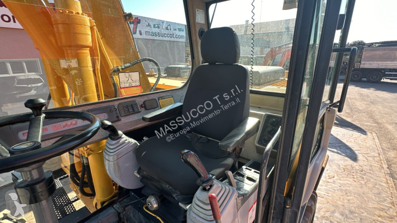 Rýpadlo JCB 4x4