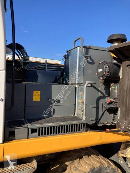 جرافة Liebherr