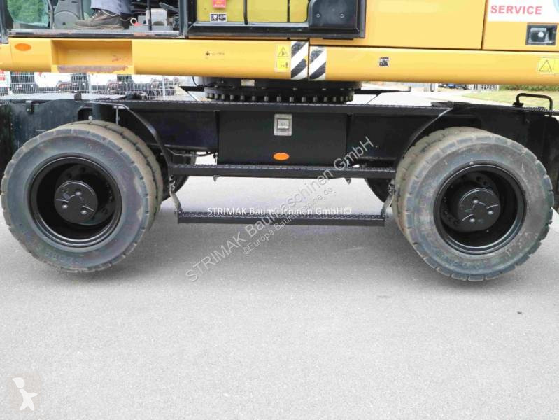 Skovel Caterpillar MH 3022