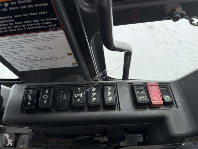 Экскаватор Hitachi 140 W