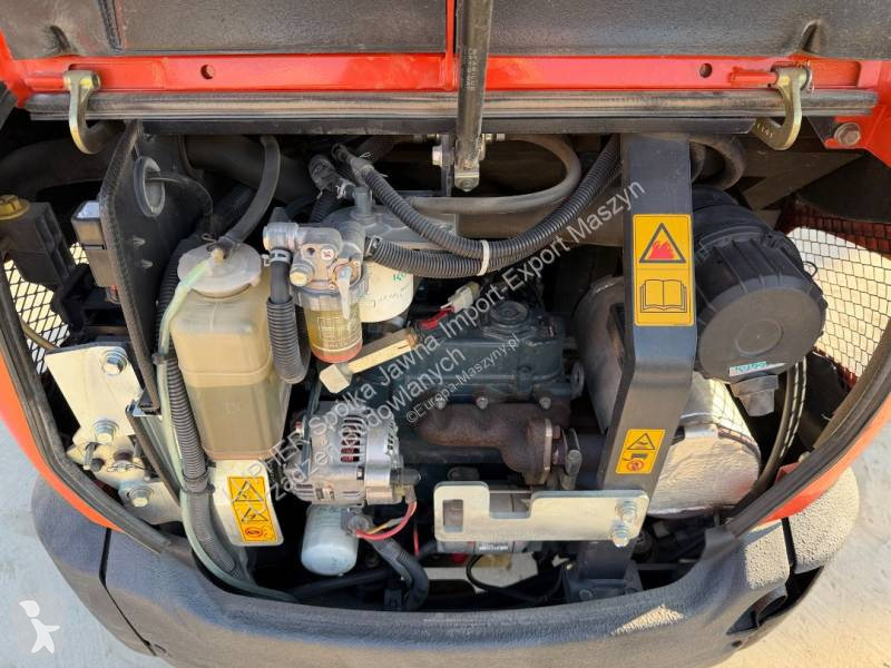 Lopatový nakládač Kubota KX016-4
