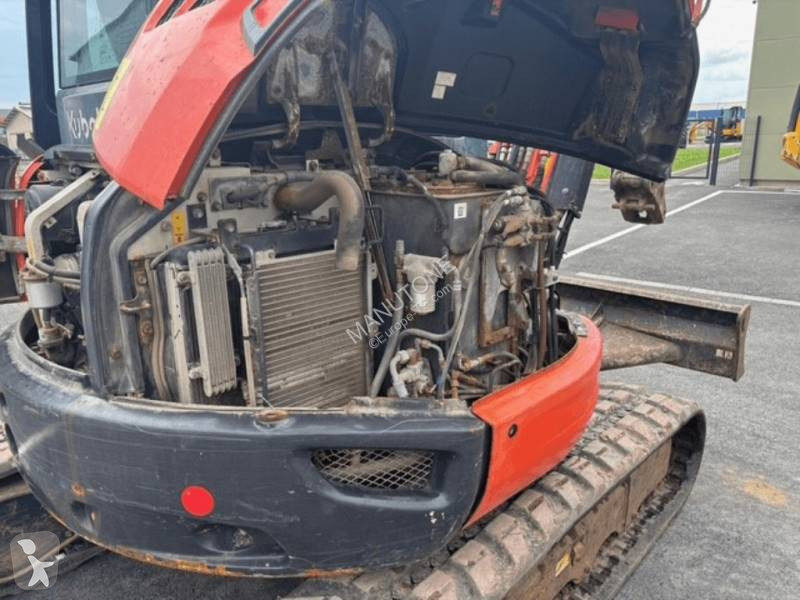 جرافة Kubota
