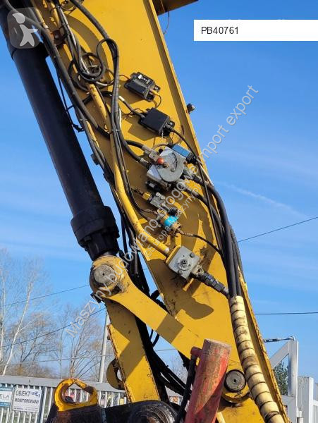 Escavatore Caterpillar