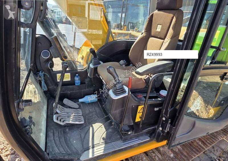 Rýpadlo JCB