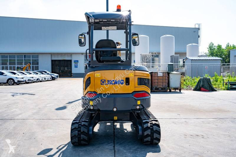 جرافة XCMG XE27U