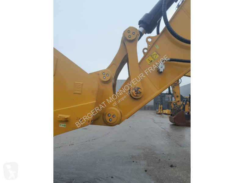 Rýpadlo Caterpillar 6015B