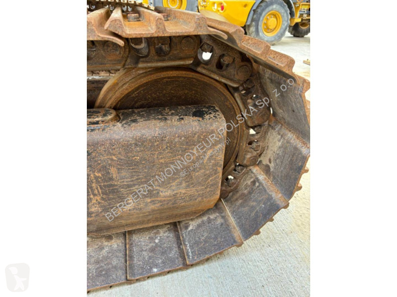 Экскаватор Caterpillar