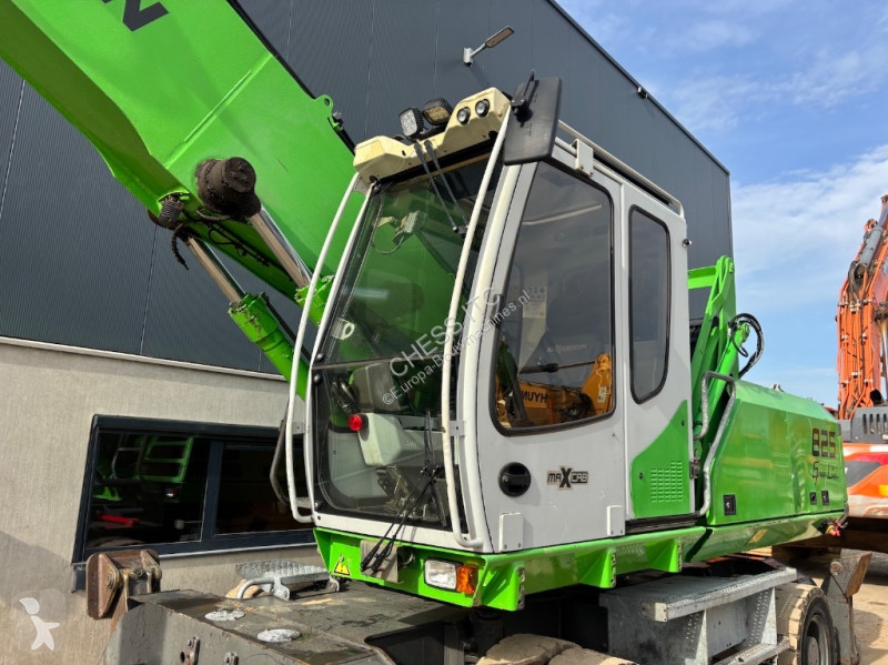 Escavatore Sennebogen 825