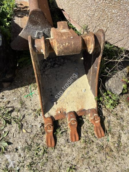 جرافة Hyundai ROBEX 27Z9