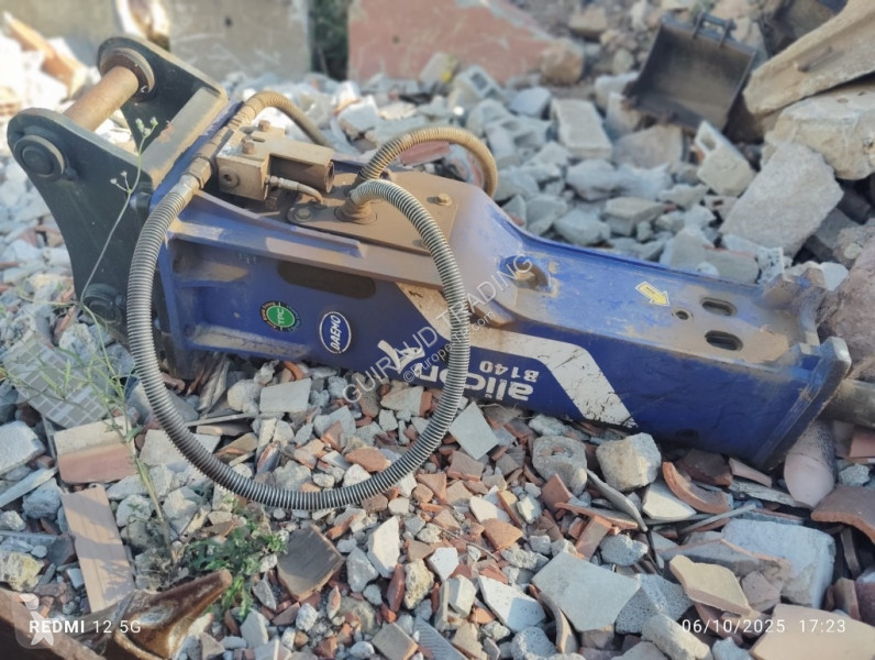 جرافة Hyundai HX 145 ALCR