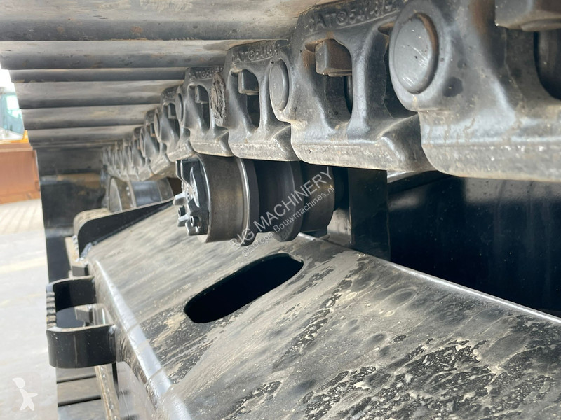 جرافة Caterpillar 3