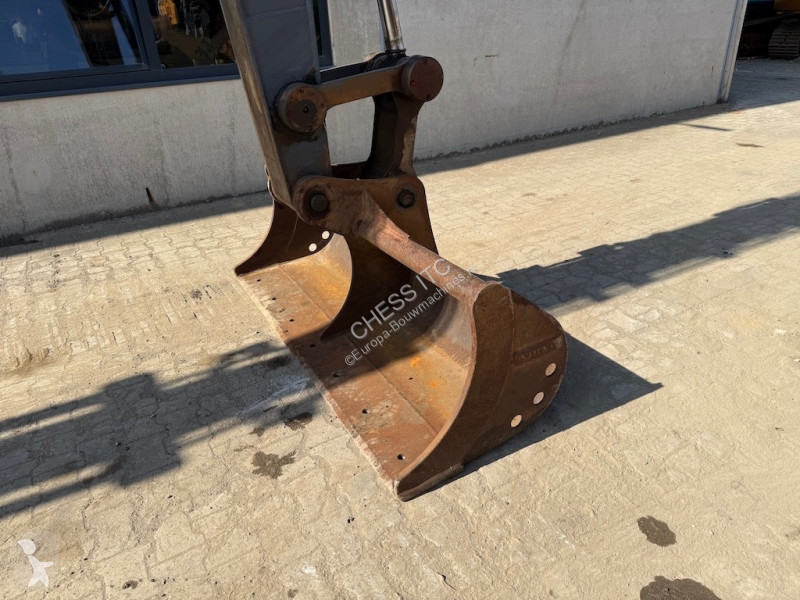 جرافة Volvo 160 D Long Reach - 180 - 220 - 140