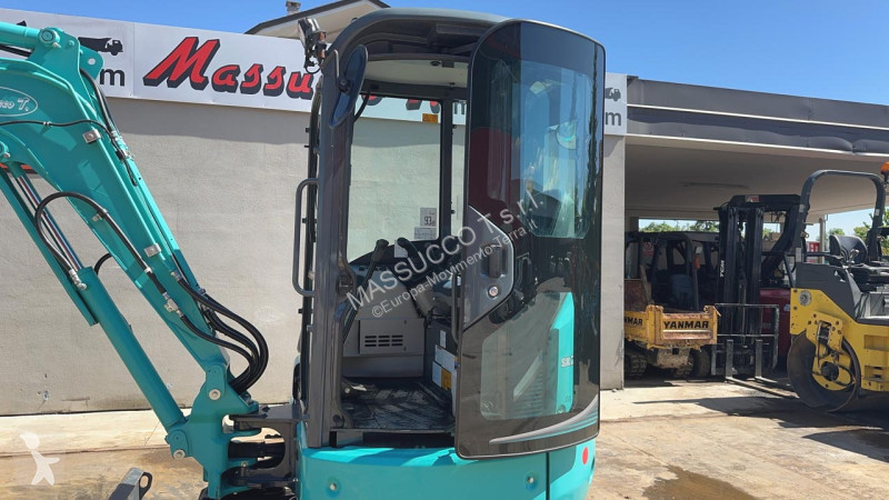 جرافة Kobelco SK28SR-6E