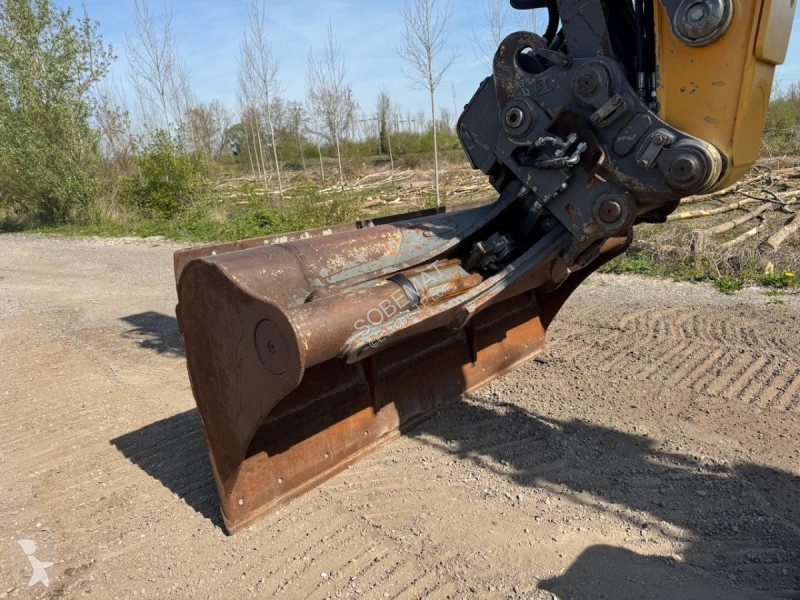 جرافة Liebherr