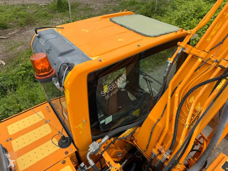 جرافة Komatsu