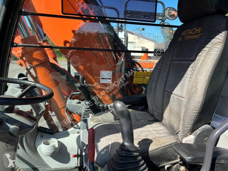 جرافة Hitachi ZX145W-6
