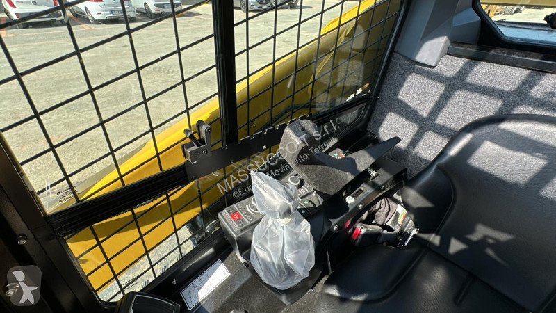 Escavatore Gehl VT275