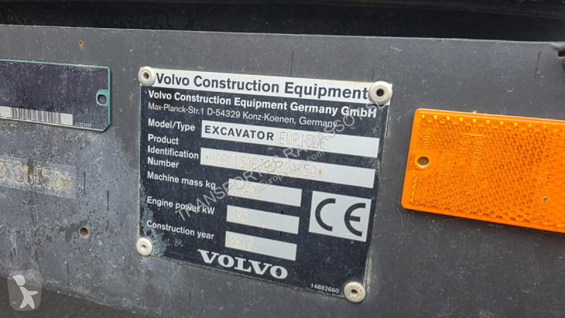 جرافة Volvo WR150