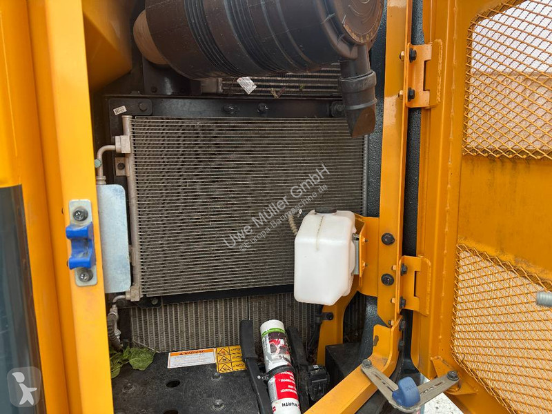 جرافة Hyundai HX 130 ALCR Kettenbagger 76.000...