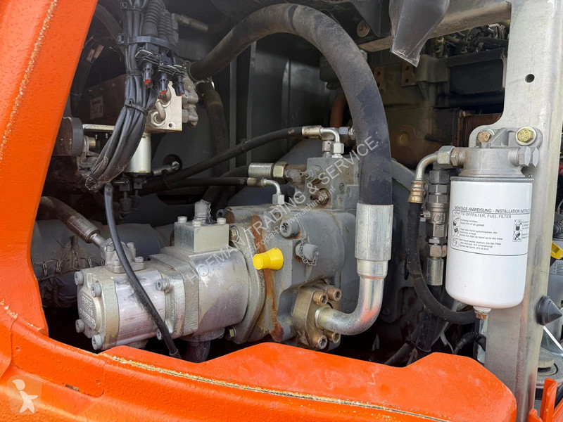 جرافة Liebherr Compact | A/C