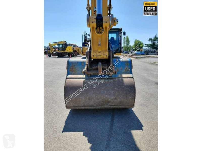 Багер Caterpillar
