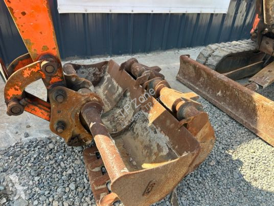Rýpadlo Hitachi zx26u-5a cr à 19 900 € ht