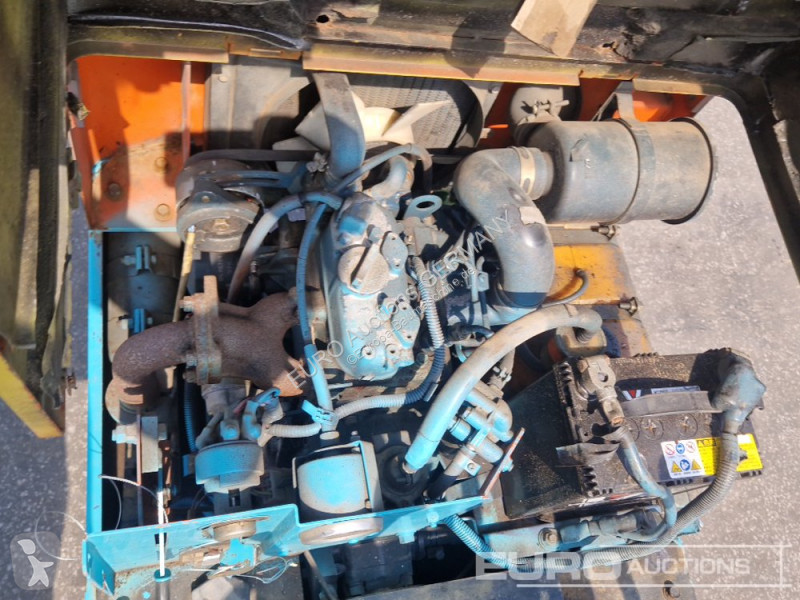 جرافة Kubota KH007
