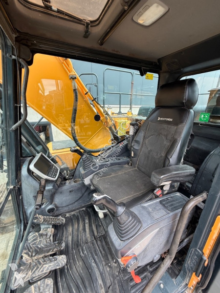 جرافة Hyundai HX 220 L - L - HX 220