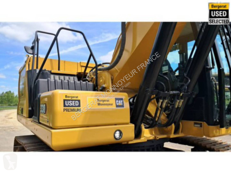 Excavadora Caterpillar