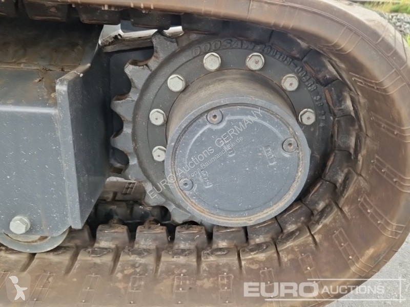 جرافة Develon DX55R-7