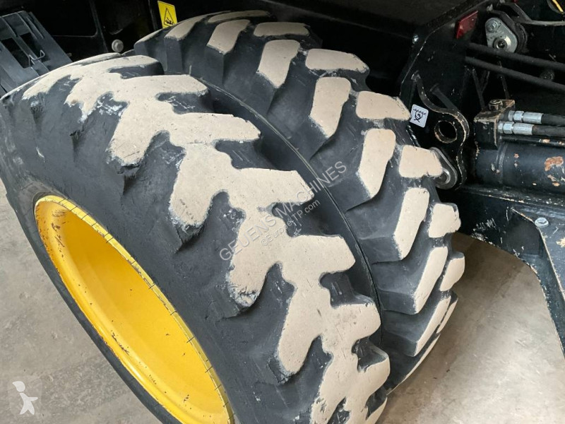 جرافة Yanmar B 75 W