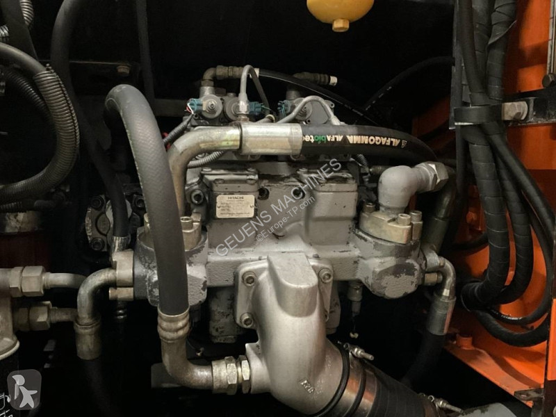 جرافة Hitachi W3