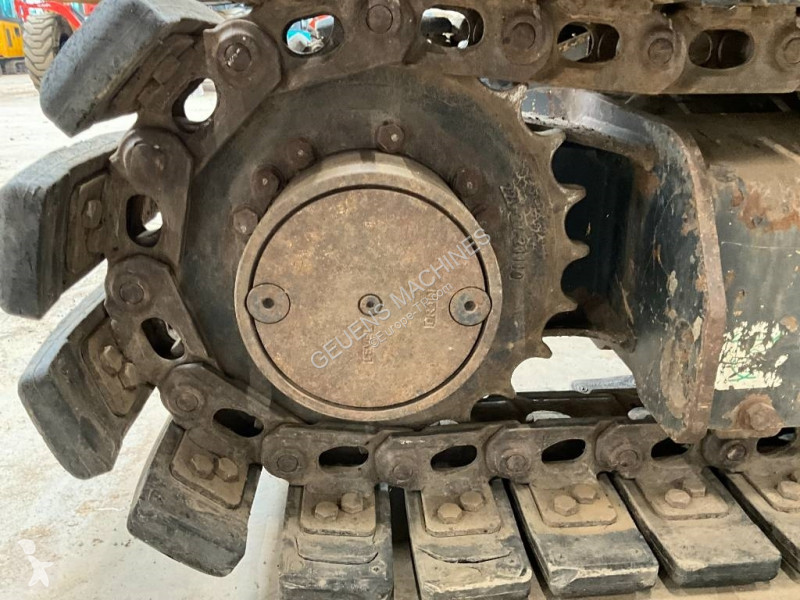 جرافة Komatsu MR3