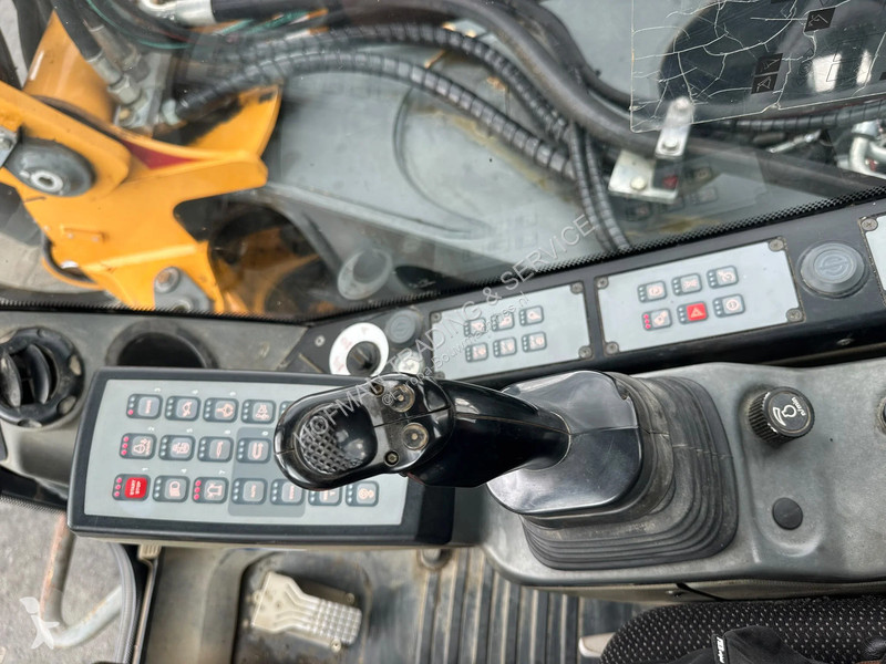 جرافة Liebherr Compact | Powertilt