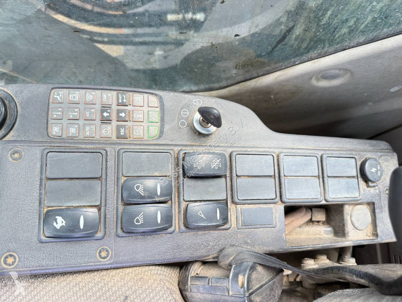 Skovl Volvo L - Hammer Lines / Automatic Greasing