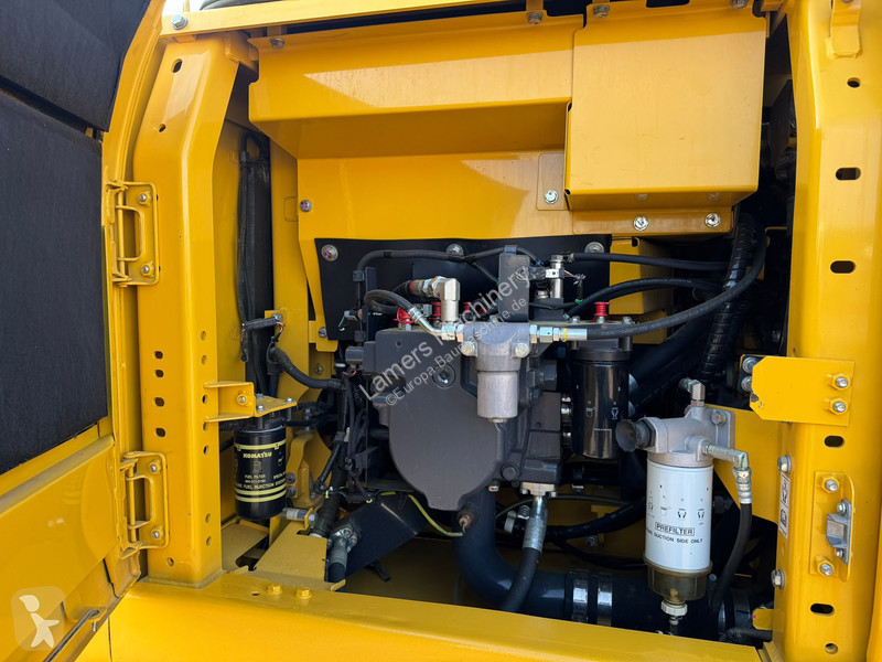 جرافة Komatsu NLC11