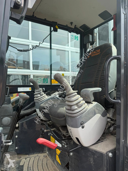 Koparka Hitachi ZX26U-6