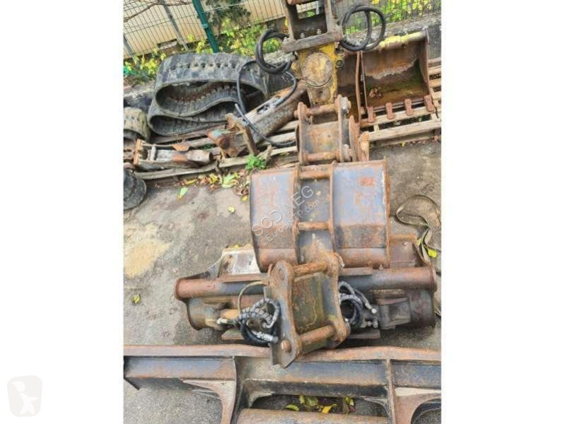 Lopatový nakládač Case CX75C