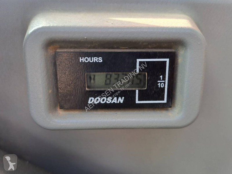 جرافة Doosan DX23533LCR-5