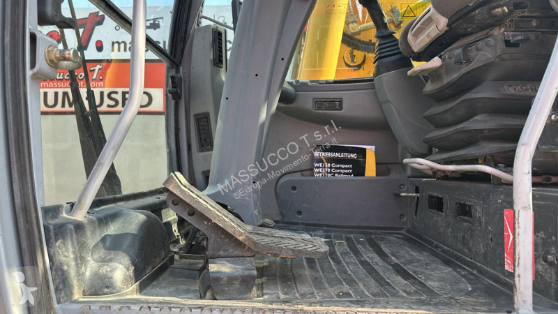 جرافة New Holland WE170C