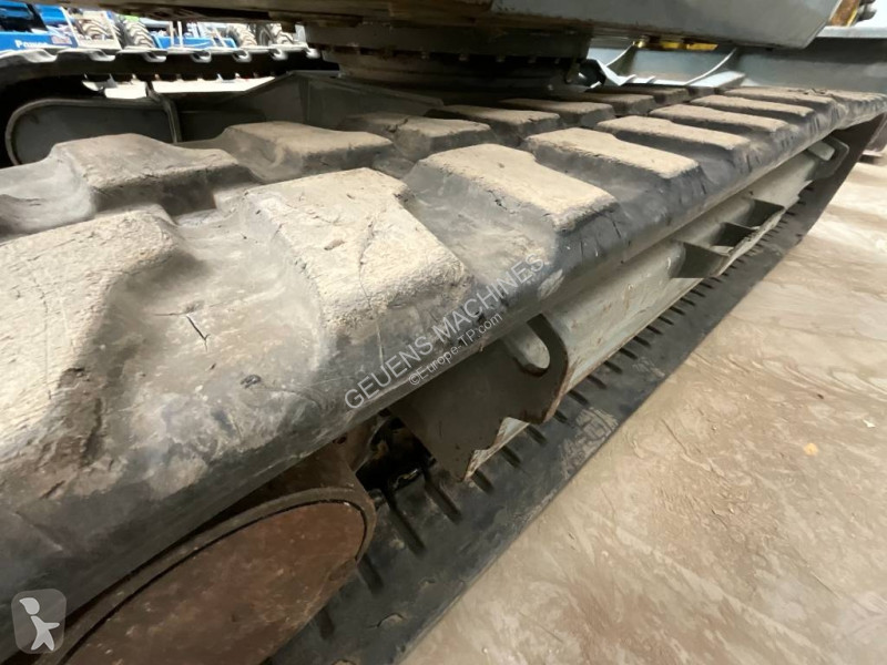 جرافة Neuson EZ 80
