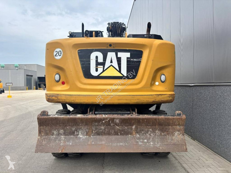 جرافة Caterpillar F