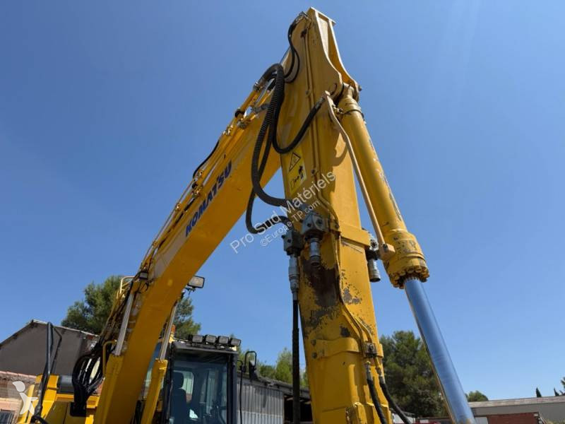 جرافة Komatsu PC138 US-11