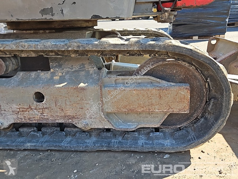 Экскаватор Volvo ECR25D