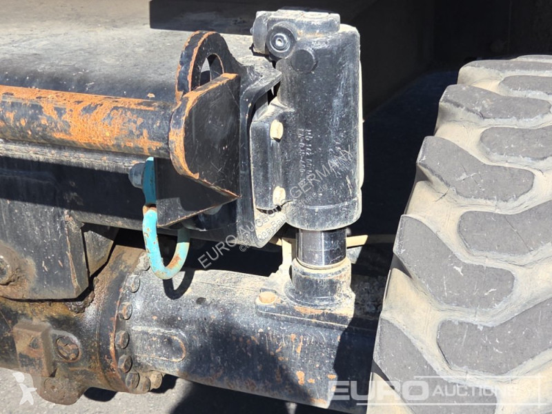جرافة Caterpillar F