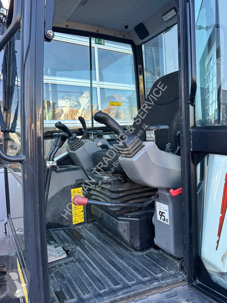 جرافة Bobcat E55z