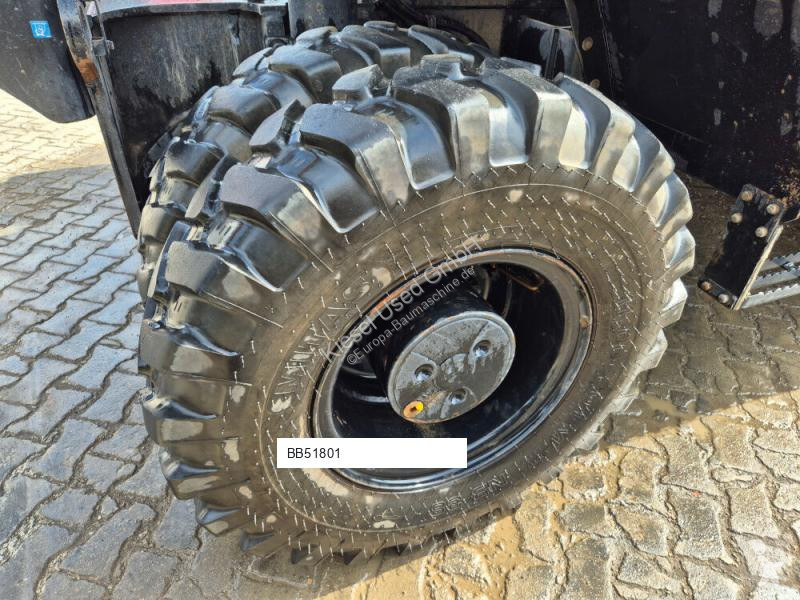جرافة Hitachi ZX220W-7