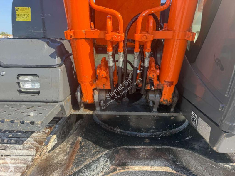 جرافة Hitachi ZAXIS 130LCN
