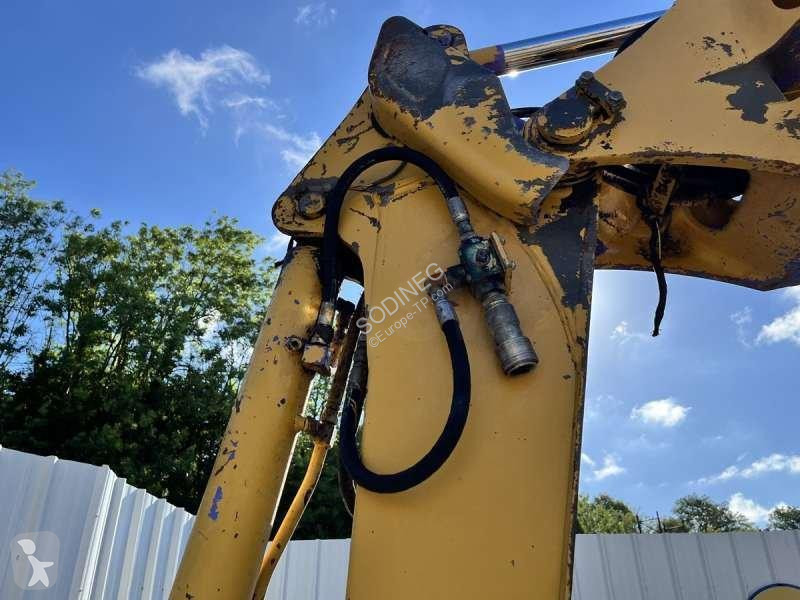 جرافة Komatsu  PC75UU-3